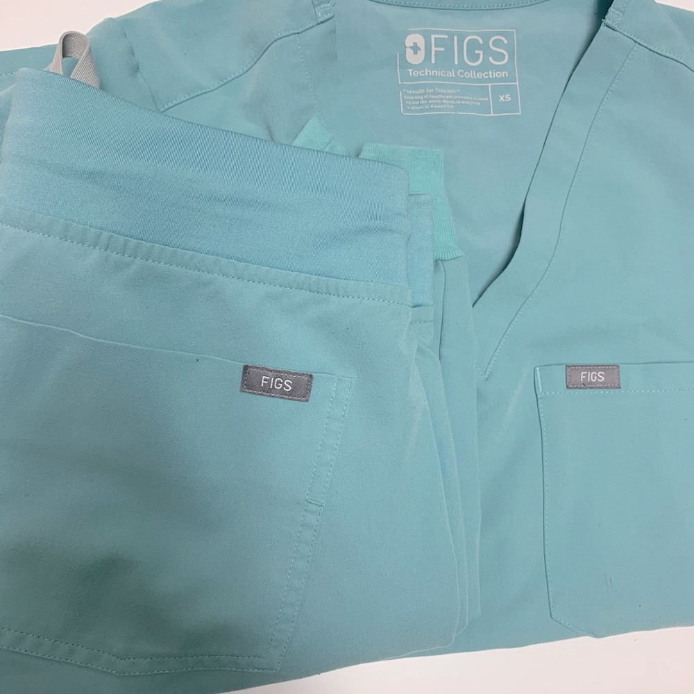 Figs scrubs Seaglass color size xs set